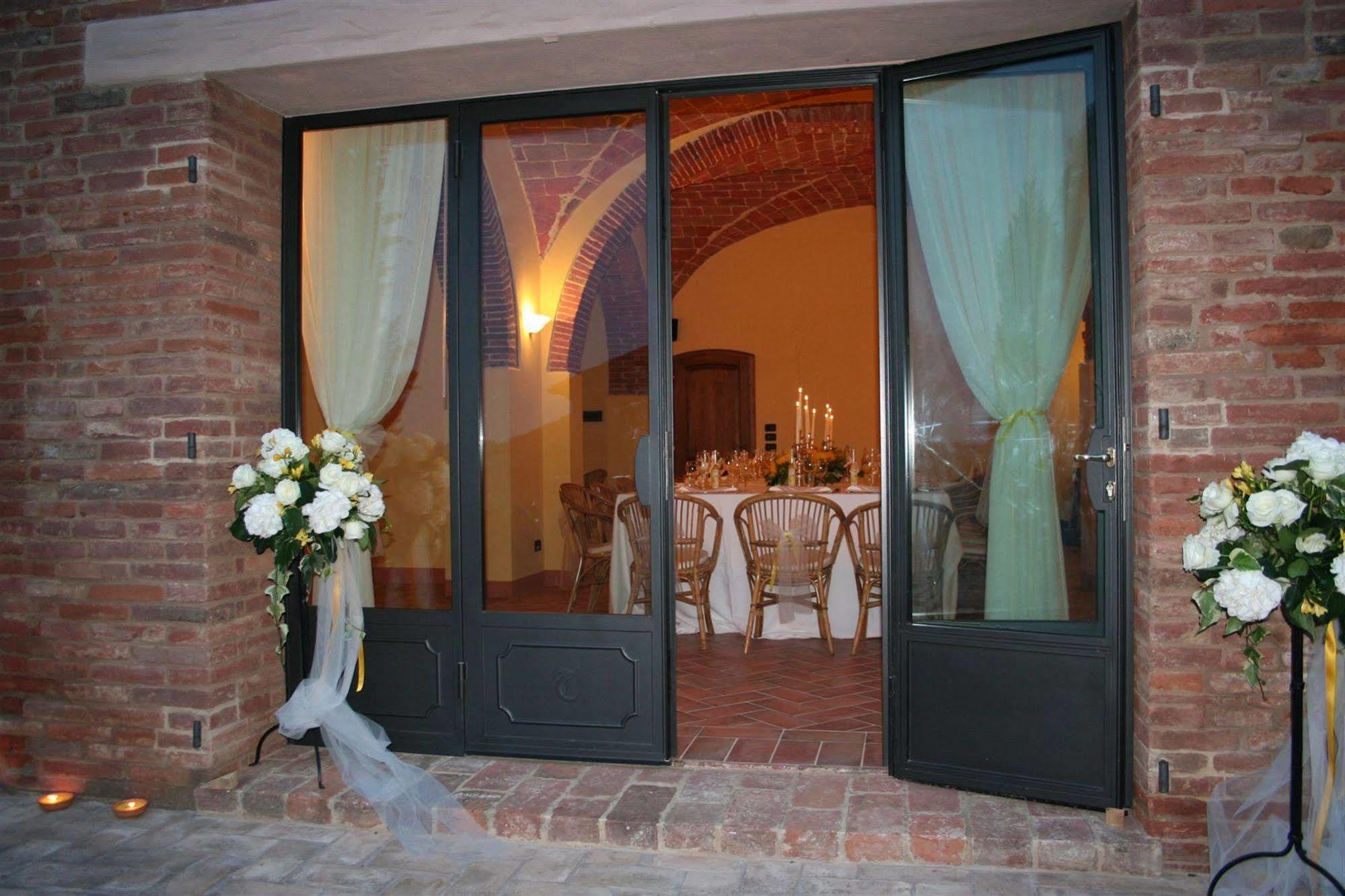 Agriturismo Terra Rossa Valiano Bagian luar foto