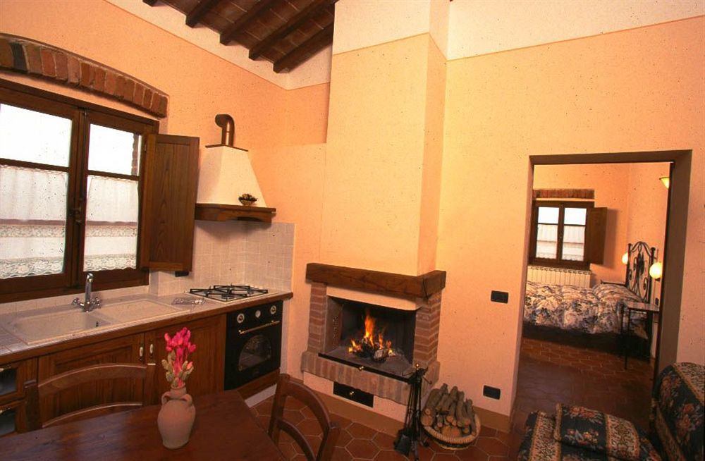 Agriturismo Terra Rossa Valiano Bagian luar foto